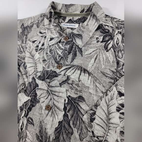 Tommy Bahama Hawaiian Tropical Bird 100% Silk Button Shirt Men's XL Beach Camp - Picture 1 of 13
